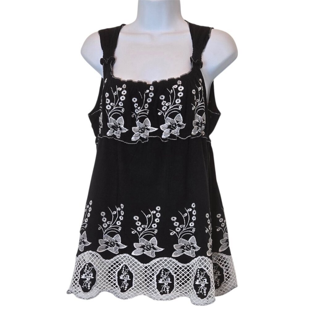 BCBGMaxAzria Floral Embroidered Top Sz L